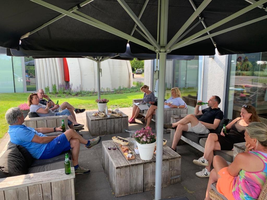 De Slaapfabriek Vakantiehuis En Trainingslocatie Teuge Exteriör bild