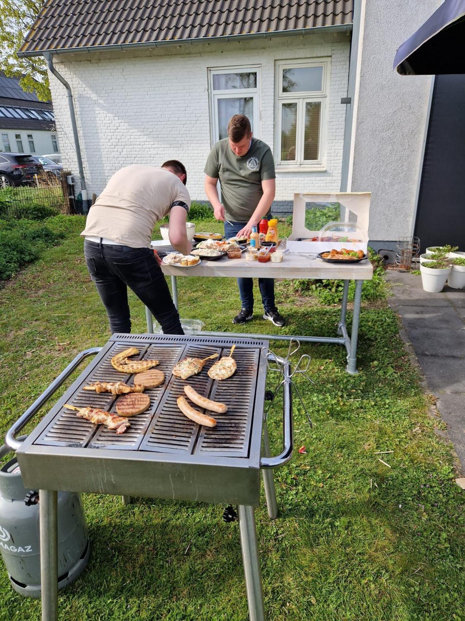 De Slaapfabriek Vakantiehuis En Trainingslocatie Teuge Exteriör bild