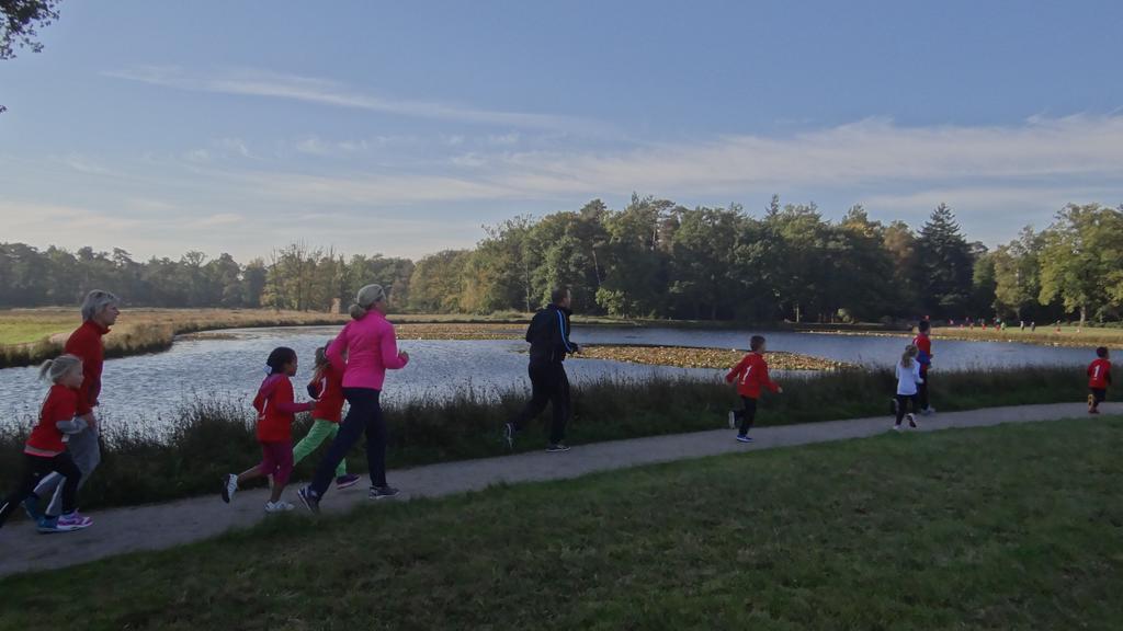 De Slaapfabriek Vakantiehuis En Trainingslocatie Teuge Exteriör bild